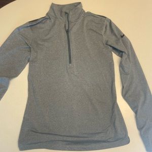 Women’s gray dri fit Nike quarter zip